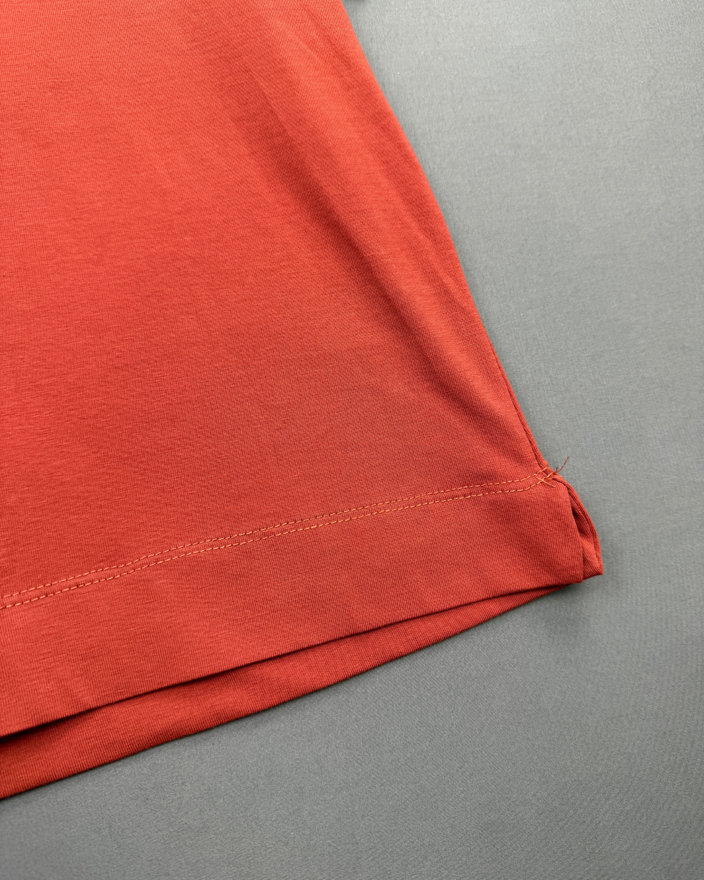 T-SHIRT CROP FONDO ALTO M. CORTA