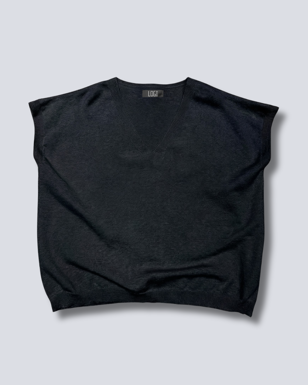 MAGLIA SMANICATA SCOLLO A V