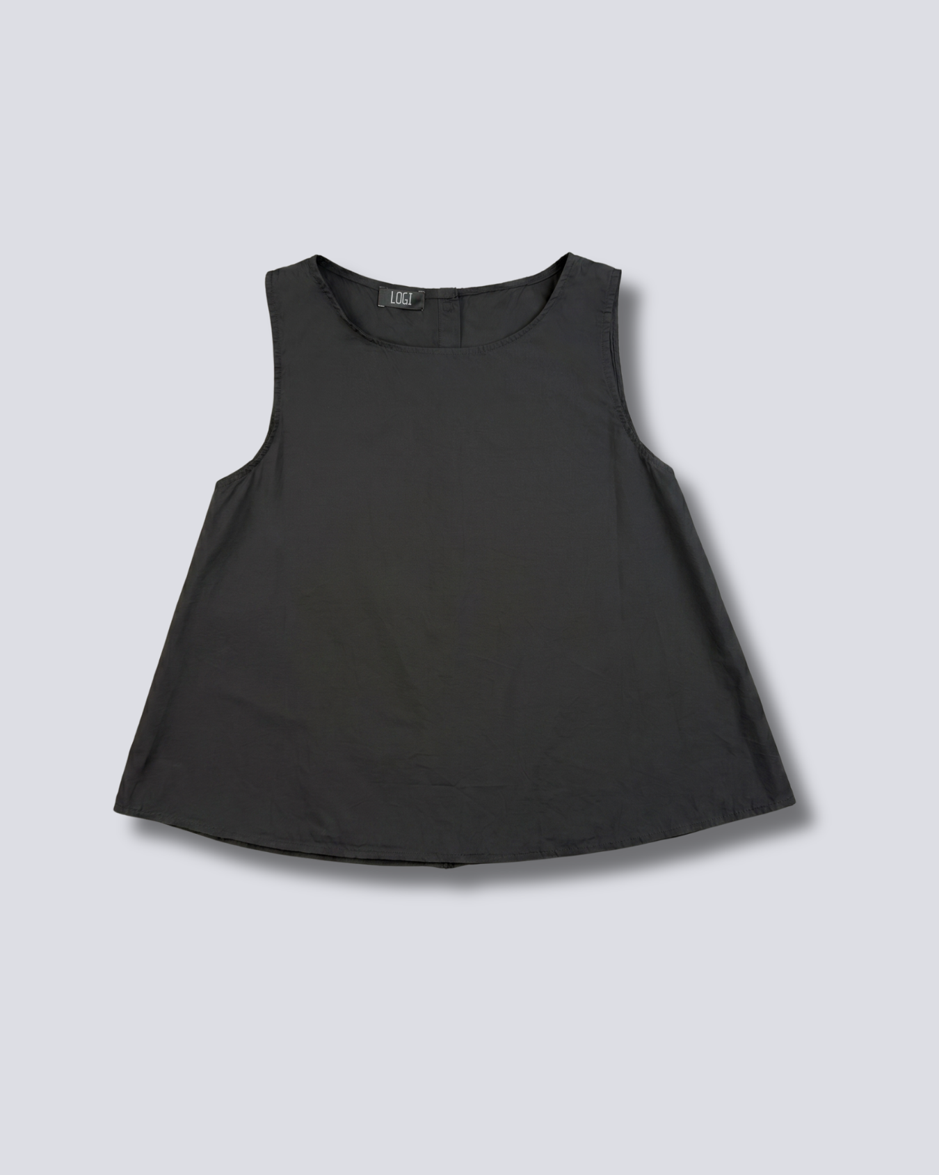 MAGLIA SMANICATA BOTTONI DIETRO