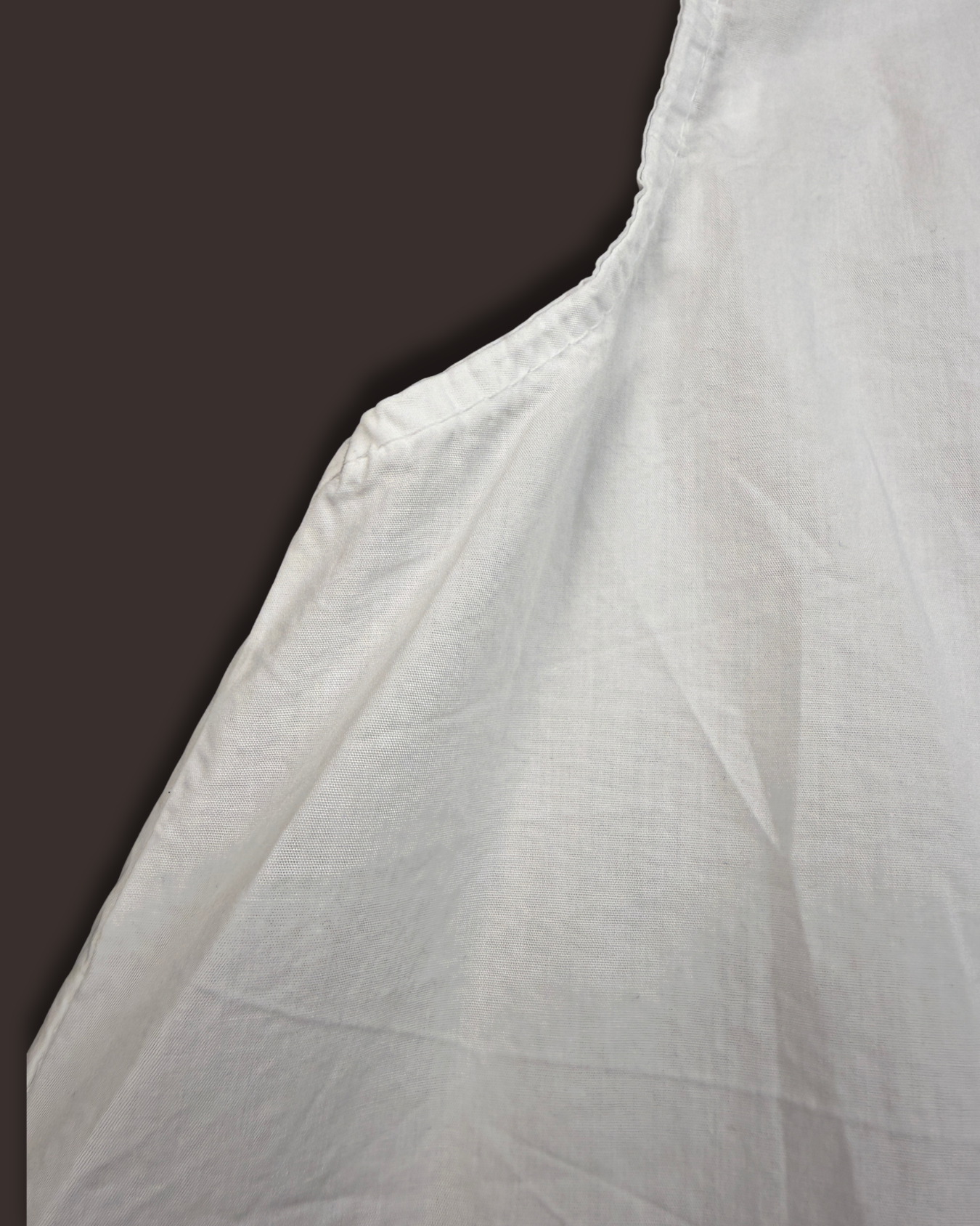 MAGLIA SMANICATA BOTTONI DIETRO