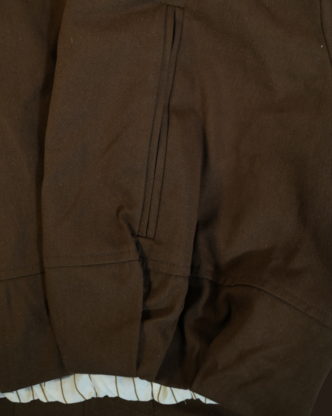 BOMBER IN CANVAS CROP