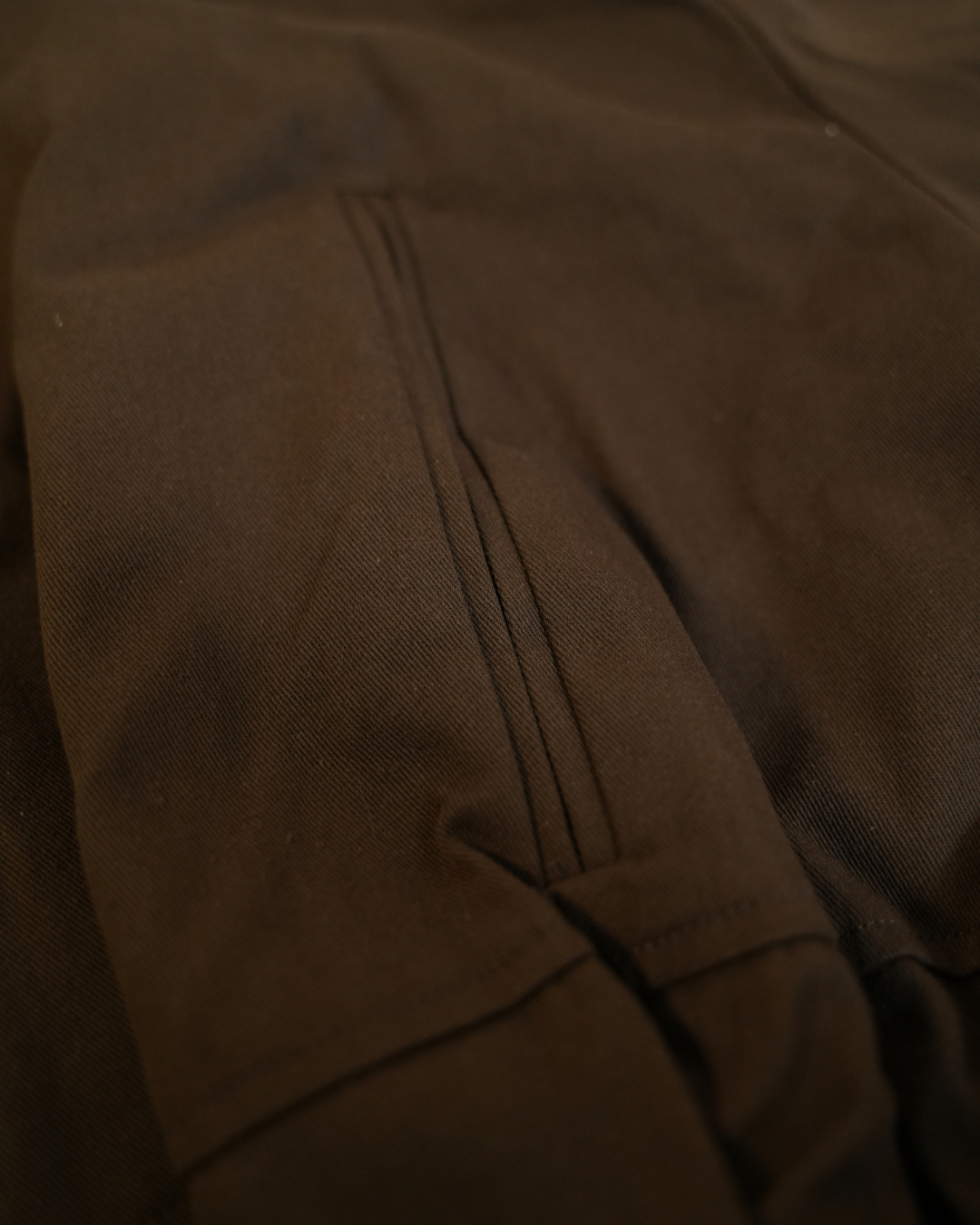 BOMBER IN CANVAS CROP