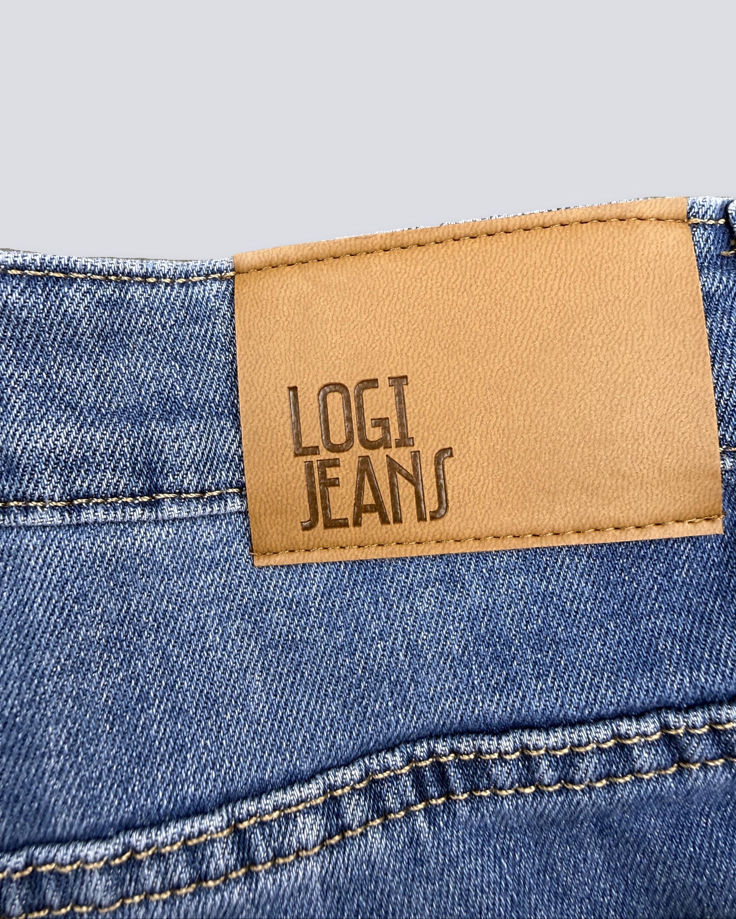BERMUDA IN JEANS