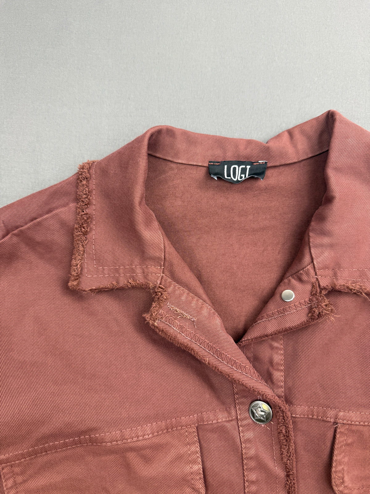 GIUBBINO DENIM E FELPA FRANGE